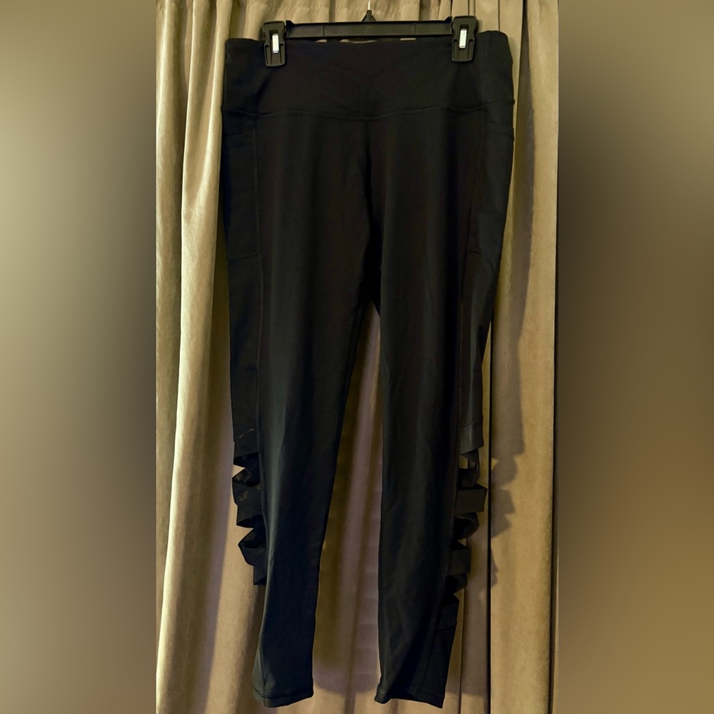 Victoria Sport black leggings